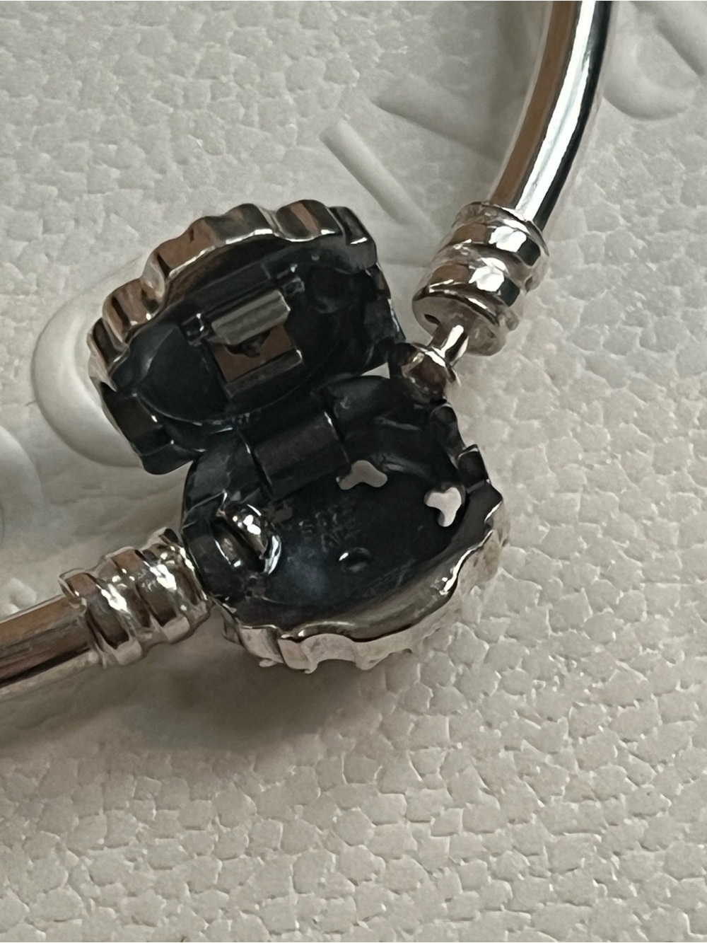 Pandora Snowflake Bangle - Picture 4 of 4